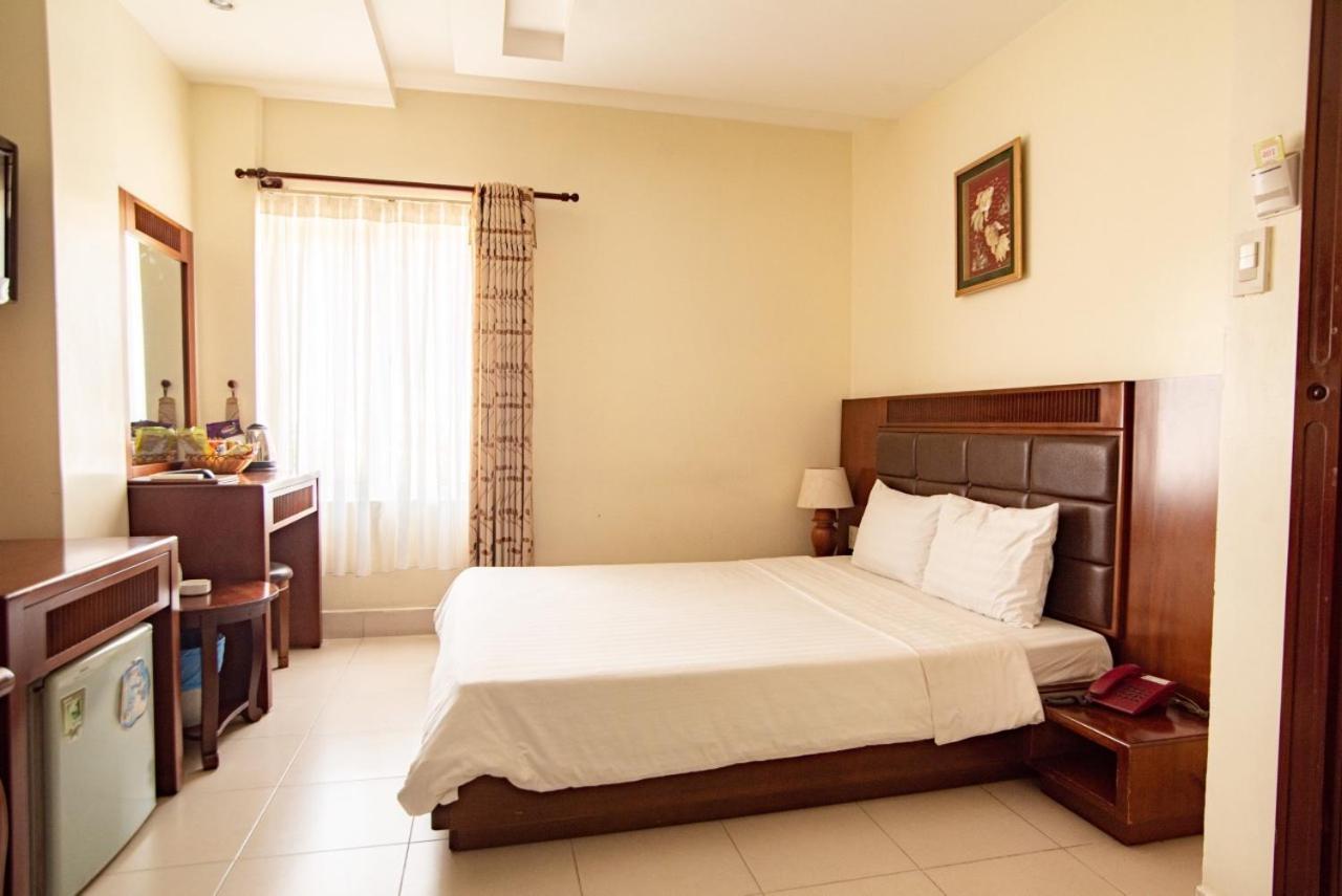 Binh Hung Hotel Хошимин Екстериор снимка