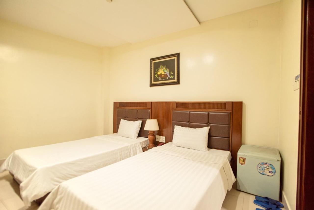 Binh Hung Hotel Хошимин Екстериор снимка
