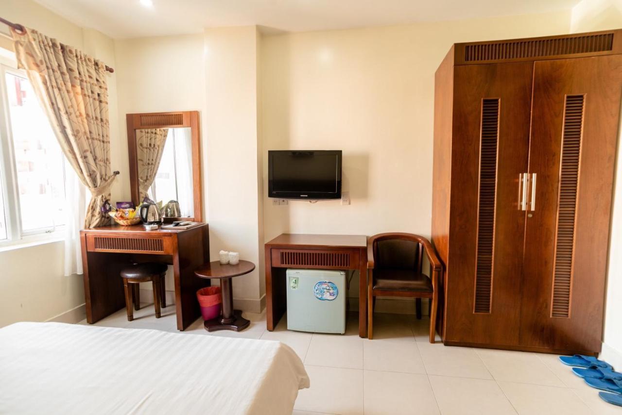 Binh Hung Hotel Хошимин Екстериор снимка
