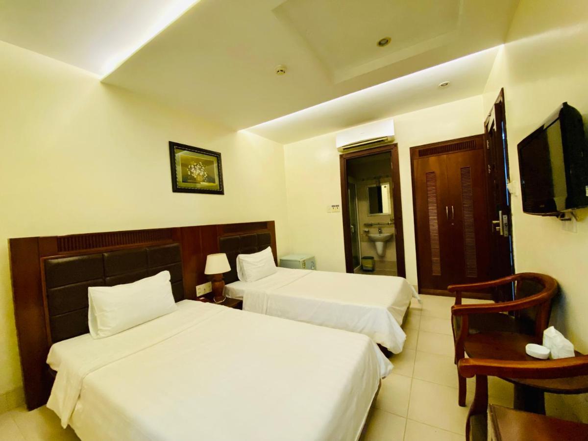 Binh Hung Hotel Хошимин Екстериор снимка