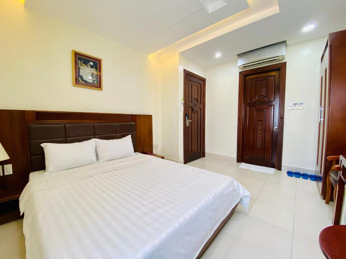 Binh Hung Hotel Хошимин Екстериор снимка