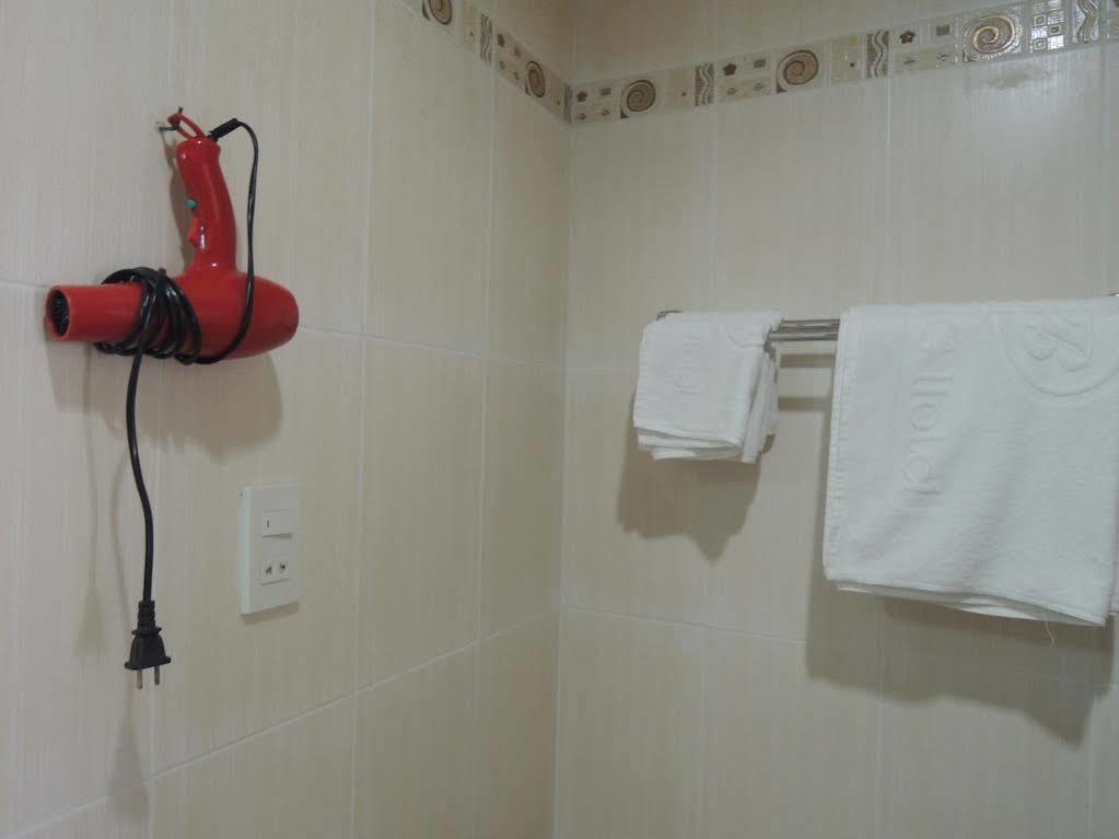 Binh Hung Hotel Хошимин Екстериор снимка